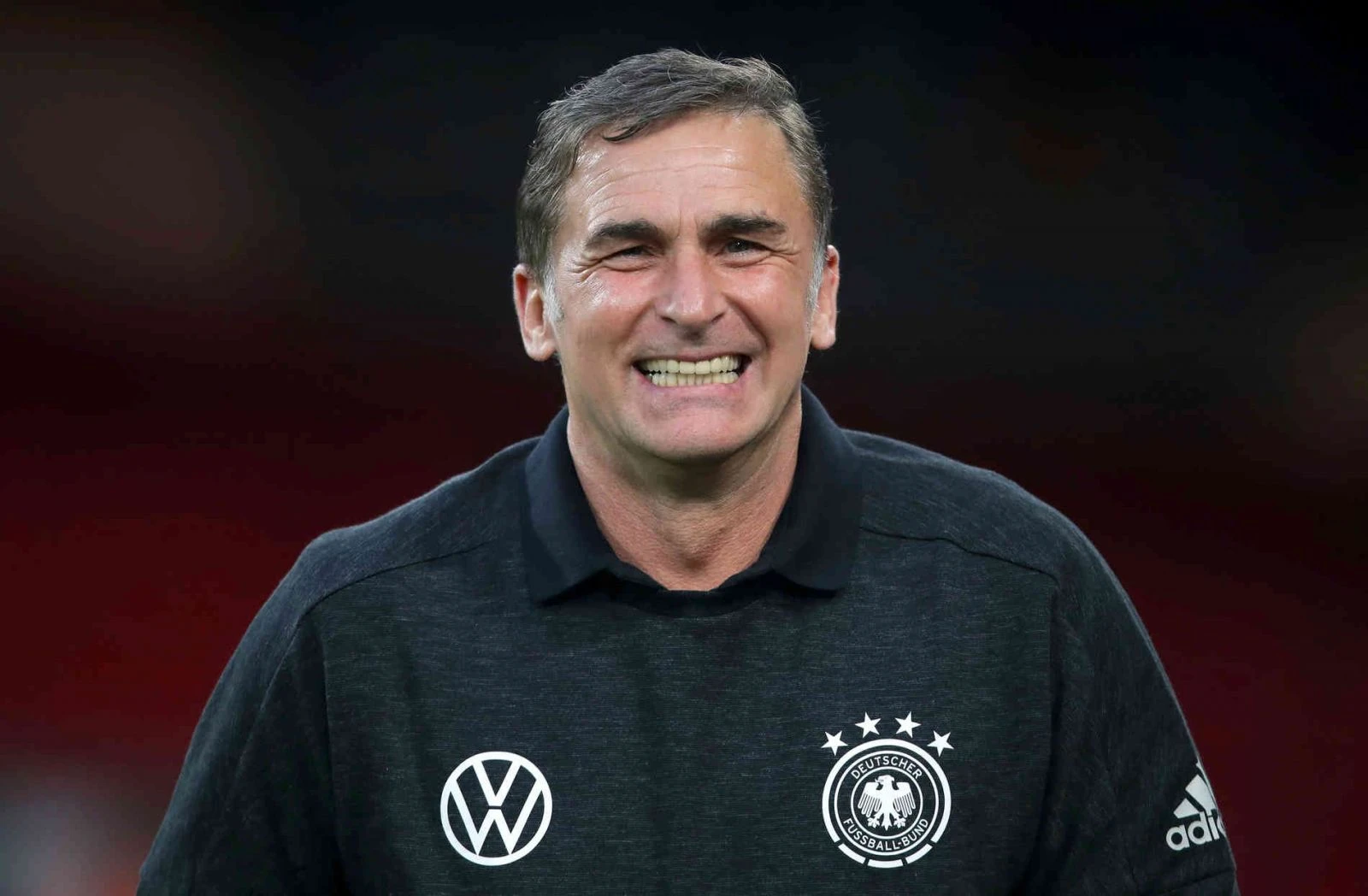 Stefan Kuntz kimdir? A Milli Takım teknik direktörü Stefan Kuntz futbol kariyeri